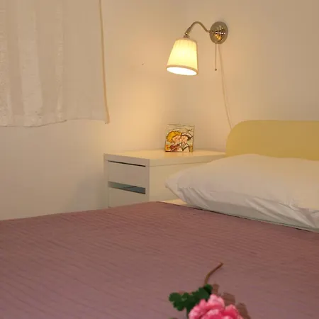 Sunny Apartman *