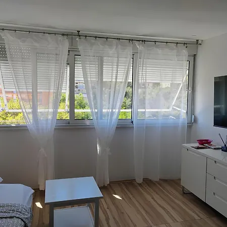 Sunny شقة سبليت